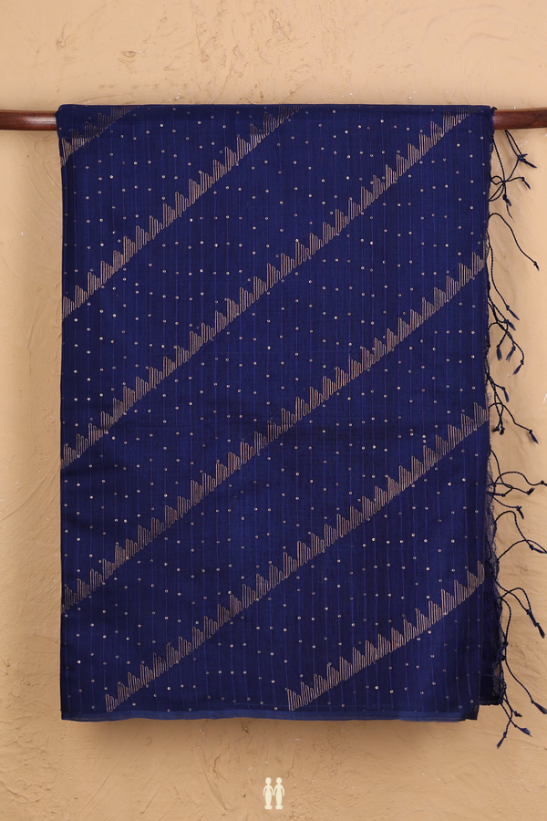 Bailu Silk Saree In Oxford Blue With Diagonal Design