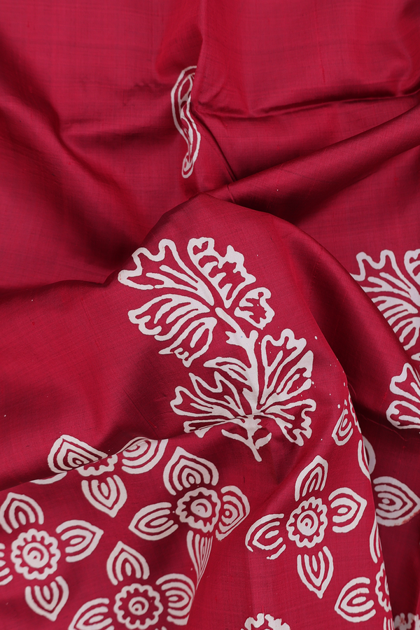 Printed Silk Saree In Crimson Red With Allover Design