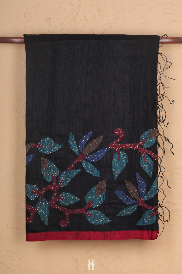 Bailu Silk Saree In Black With Leaf Border