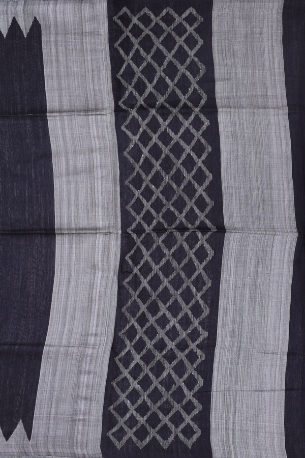 Bailu Silk Saree In Black With Contrast Border