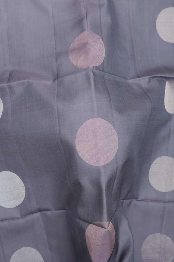 Soft Silk Saree In Grey With Circle Motifs