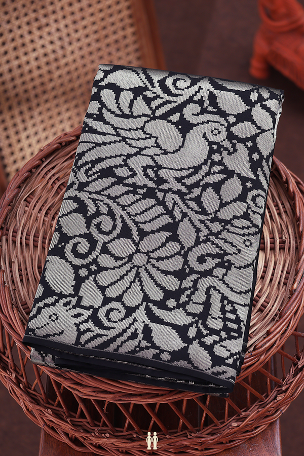 Kanchipuram Silk Saree In Black With Rising Border