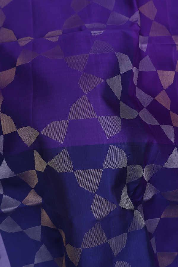 Soft Silk Saree In Tricolor With Allover Design