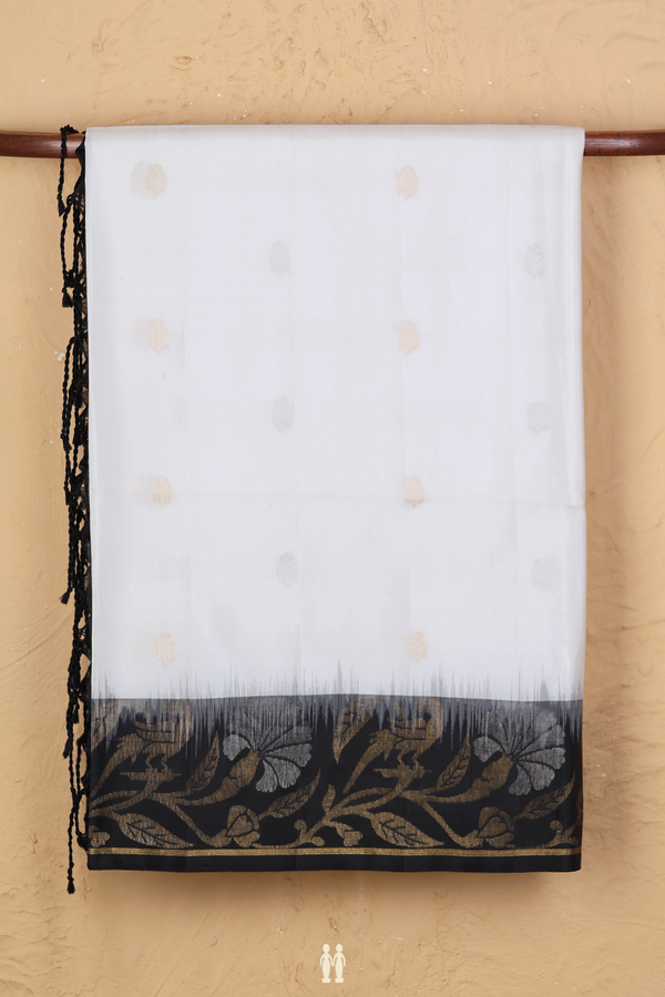 Soft Silk Saree In White With Floral Buttas