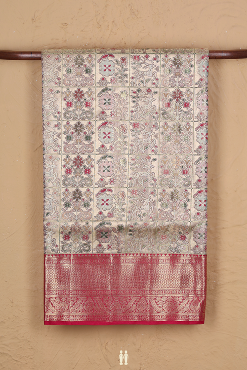 Kanchipuram Silk Saree In Tissue Gold With Checks Design