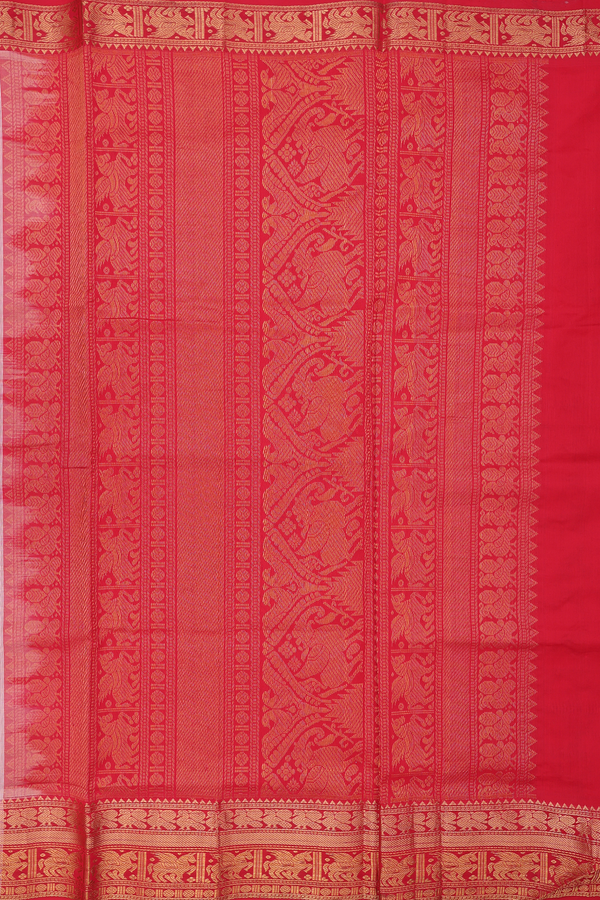 Traditional Silk Cotton Saree In White With Checks Design