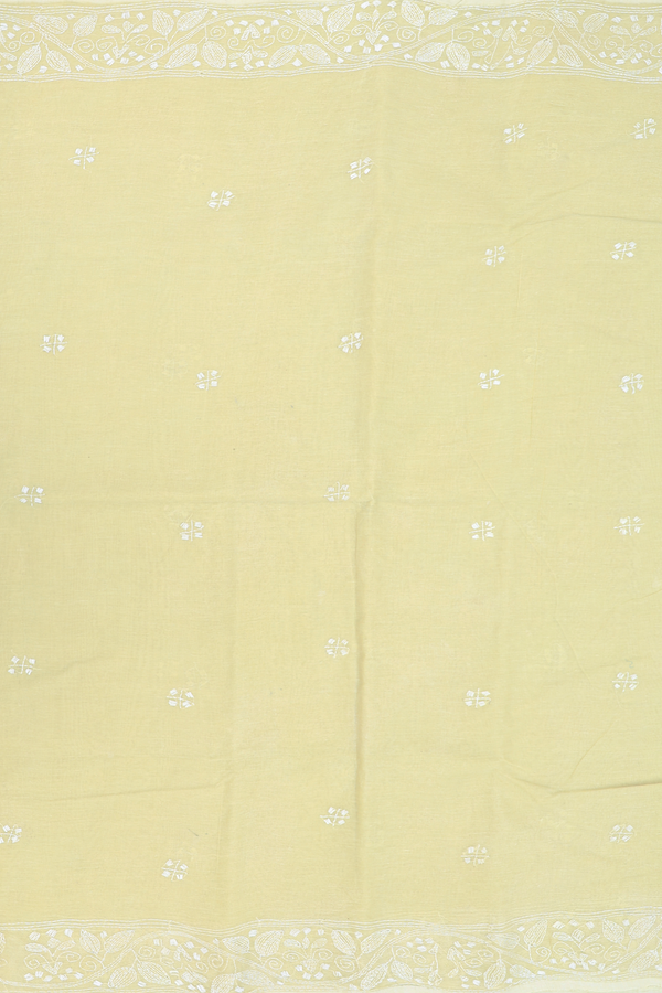Bengal Cotton Saree In Light Yellow With Threadwork Buttas