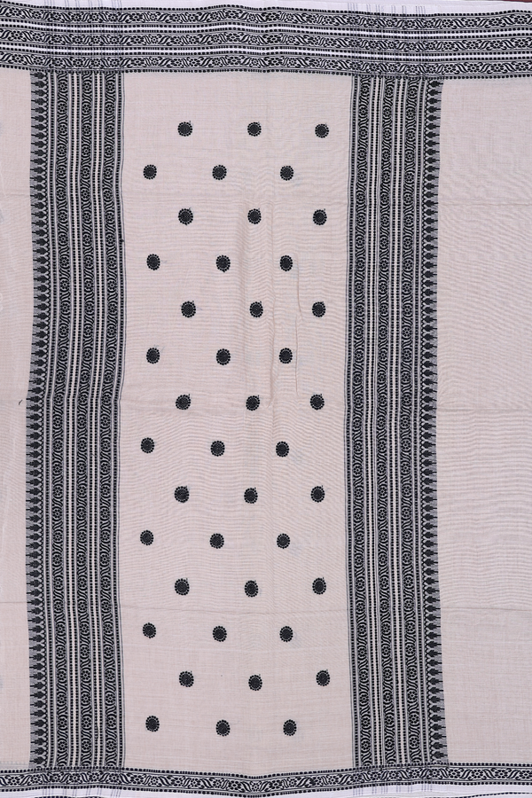Bengal Cotton Saree In Beige With Threadwork Buttas