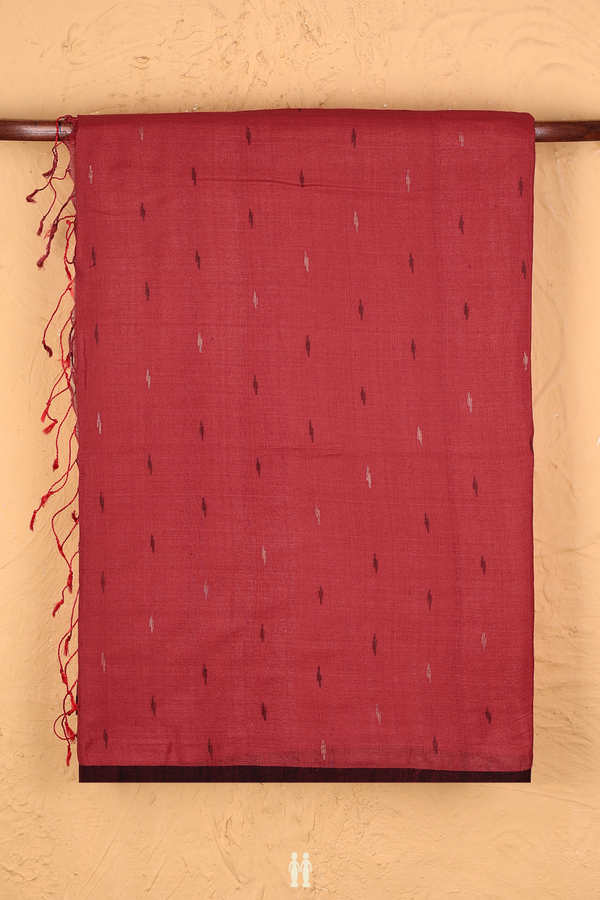 Bengal Cotton Saree In Scarlet Red With Threadwork Buttis
