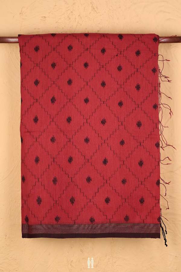Bengal Cotton Saree In Crimson Red With Diamond Design