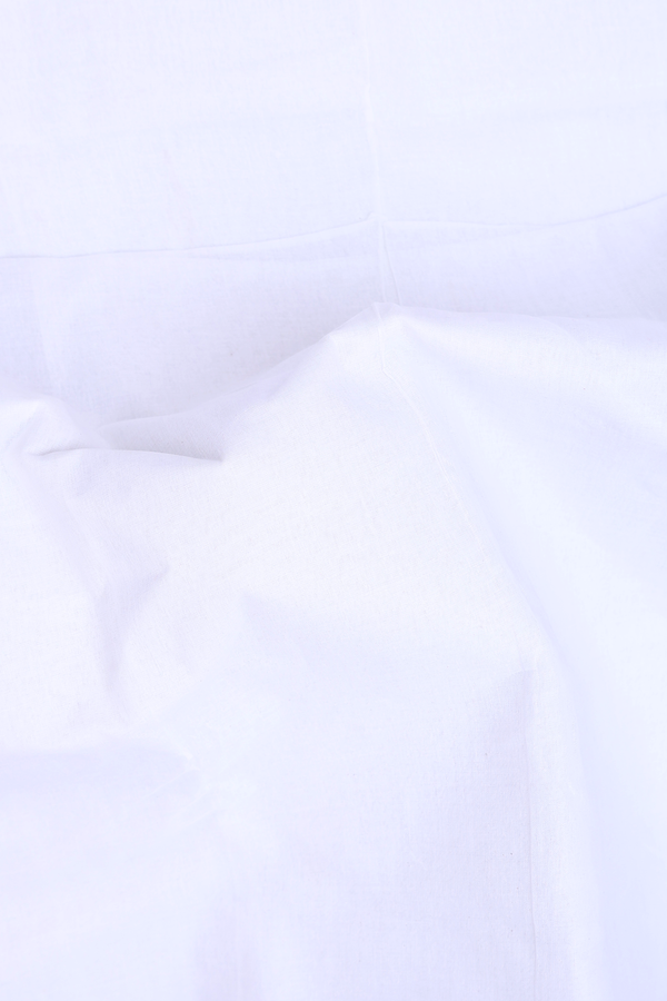 Bengal Cotton Saree In White With Embroidered Border