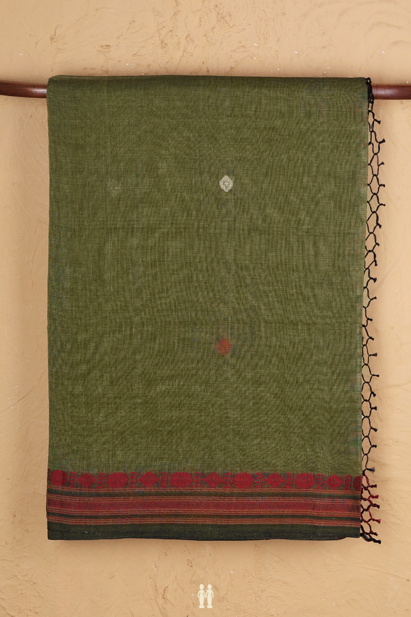 Bengal Cotton Saree In Mehendi Green With Threadwork Buttas