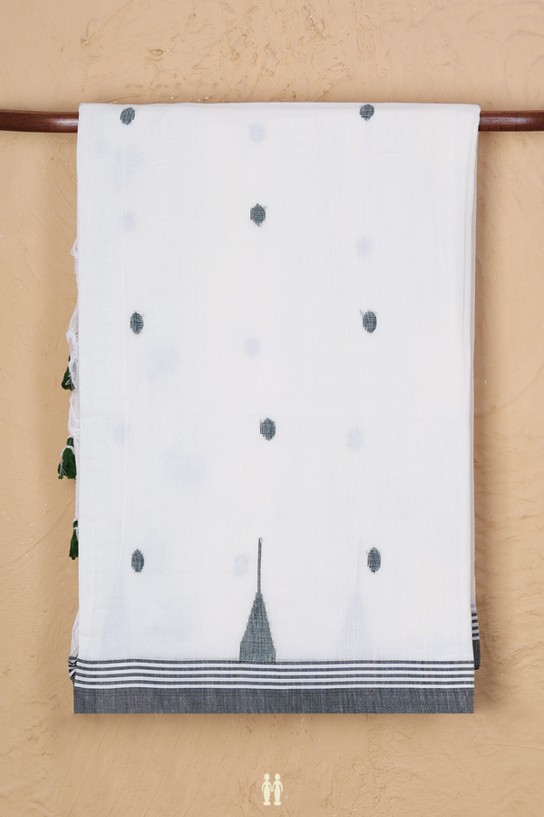 Bengal Cotton Saree In White With Threadwork Buttas