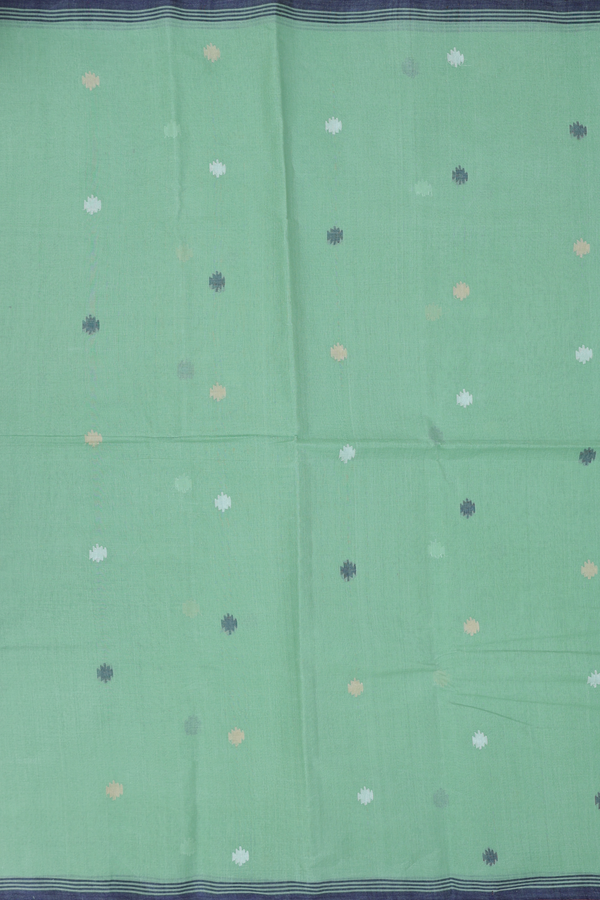 Bengal Cotton Saree In Green With Threadwork Buttas