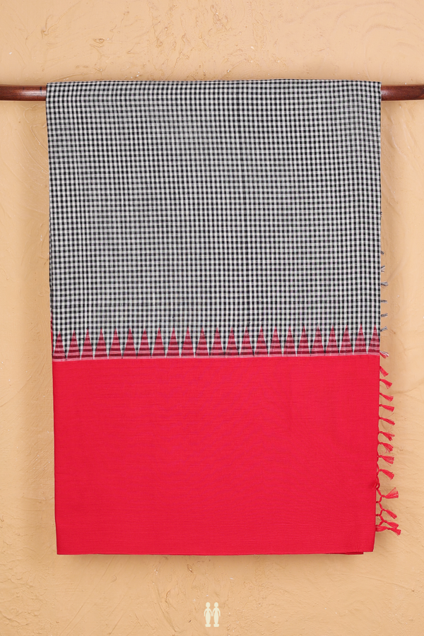 Bengal Cotton Saree In Black And White With Checks Design