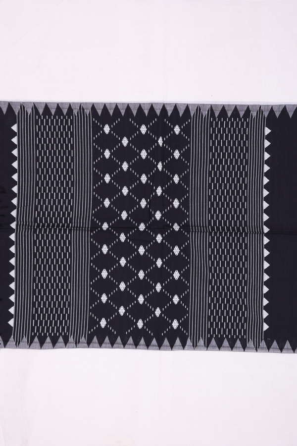 Bengal Cotton Saree In Black With Contrast Border