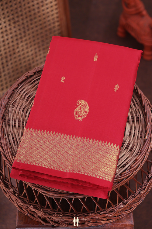 Kanchipuram Silk Saree In Scarlet Red With Paisley Buttas