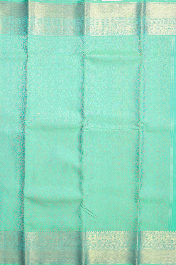 Kanchipuram Silk Saree In Green With Jacquard Pattern