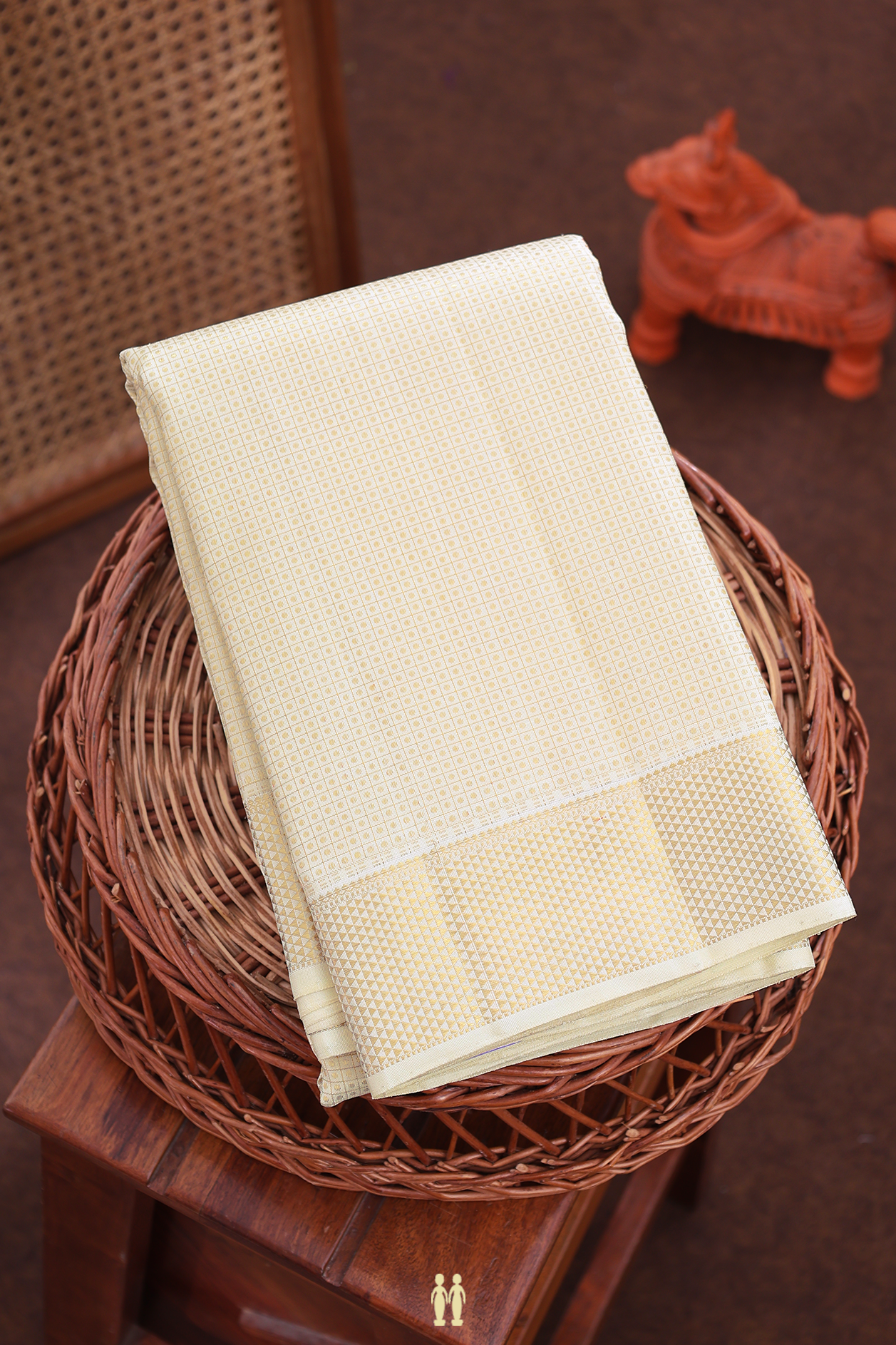 Kanchipuram Silk Saree In Beige With Checks Design