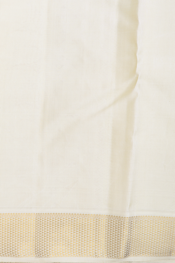 Kanchipuram Silk Saree In Beige With Checks Design