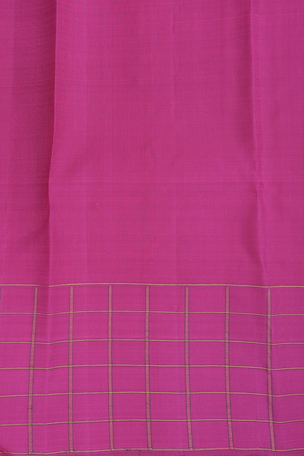 Kanchipuram Silk Saree In Pink With Floral Buttis