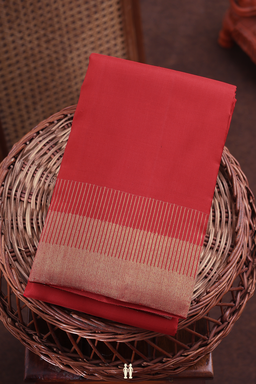 Kanchipuram Silk Saree In Scarlet Red With Seepu Rekku Border