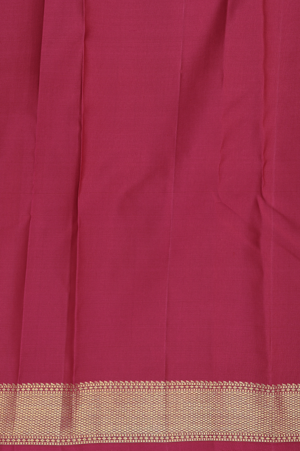 Kanchipuram Silk Saree In Red With Zari Buttas