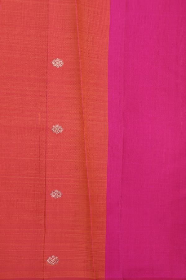 Kanchipuram Silk Saree In Forest Green With Malli Moggu Buttas