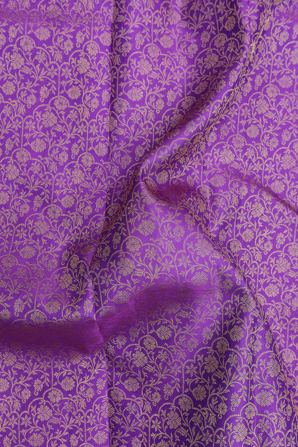 Kanchipuram Silk Saree In Purple With Brocade Design