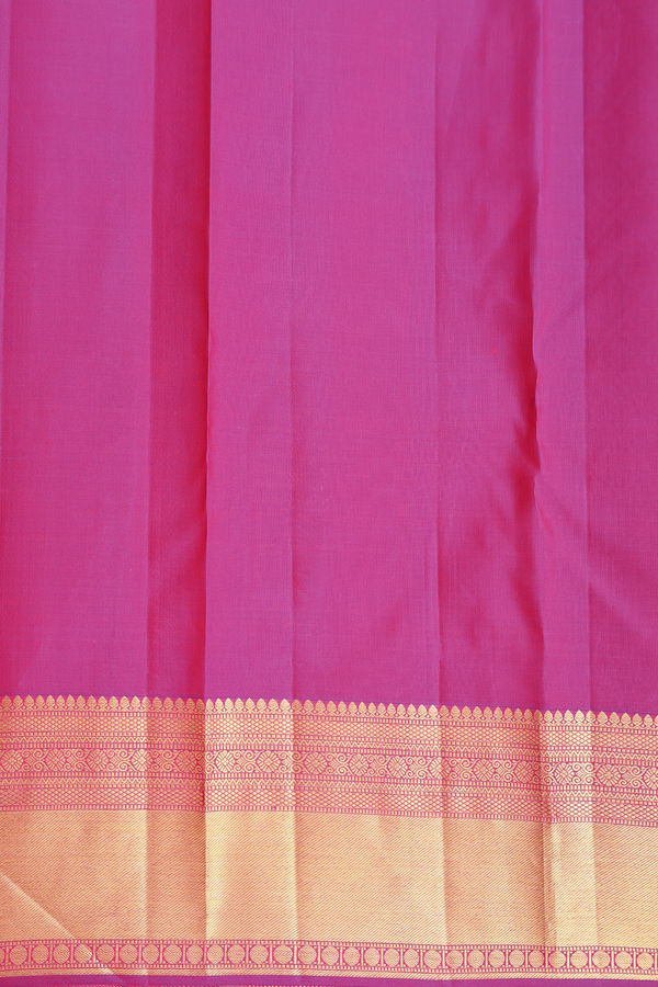 Kanchipuram Silk Saree In Purple With Brocade Design
