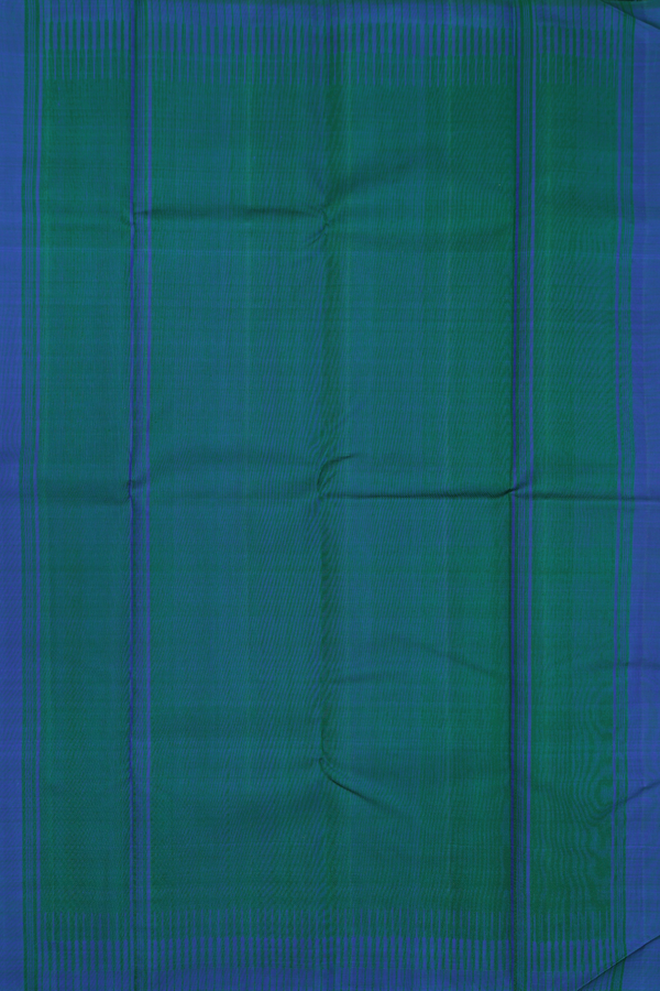 Kanchipuram Silk Saree In Green With Paisley Design