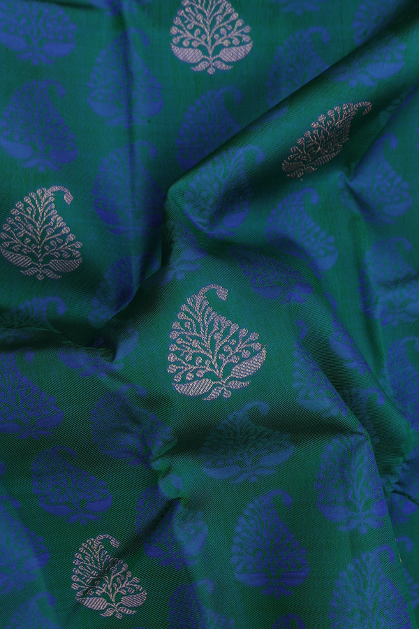 Kanchipuram Silk Saree In Green With Paisley Design