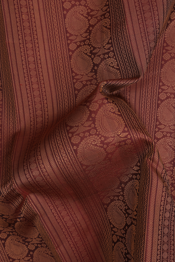 Kanchipuram Silk Saree In Maroon With Jacquard Pattern