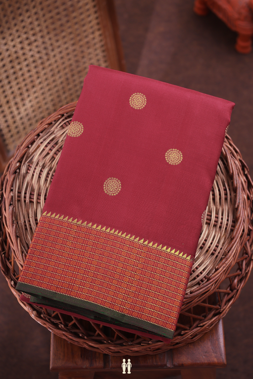 Kanchipuram Silk Saree In Red With Chakram Buttas