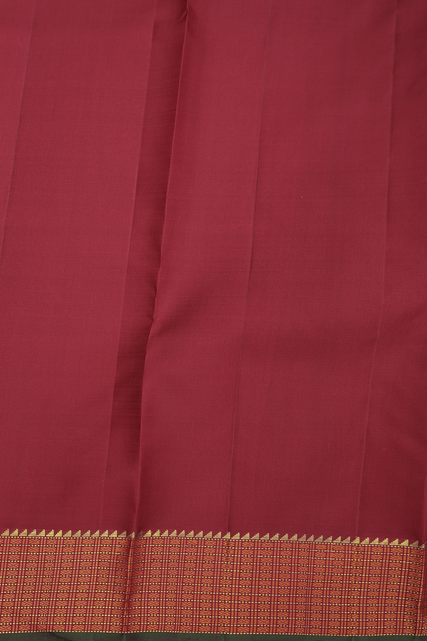 Kanchipuram Silk Saree In Red With Chakram Buttas