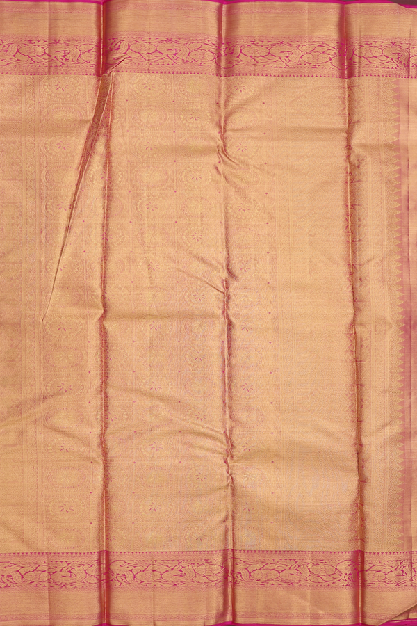 Kanchipuram Silk Saree In Gold Tissue With Diamond Design