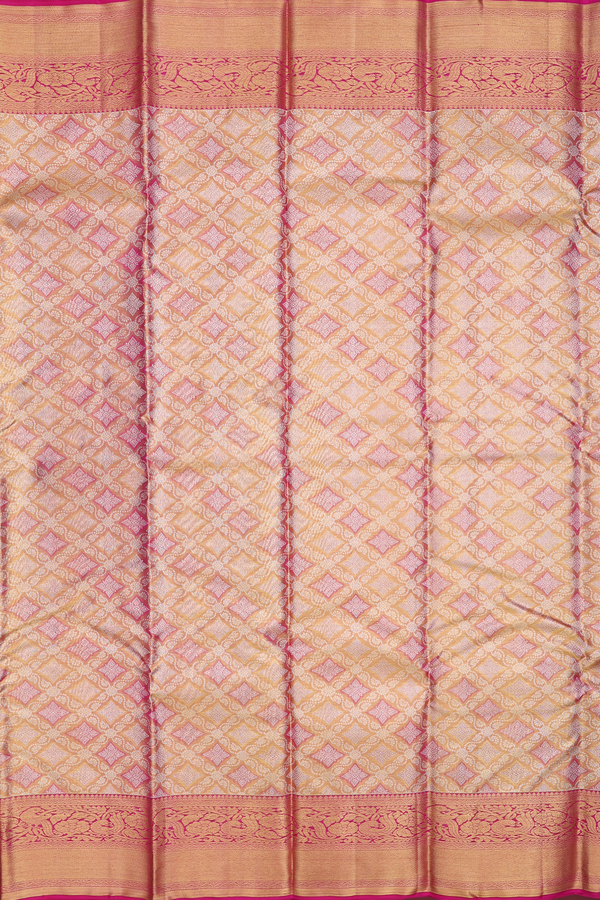 Kanchipuram Silk Saree In Gold Tissue With Diamond Design