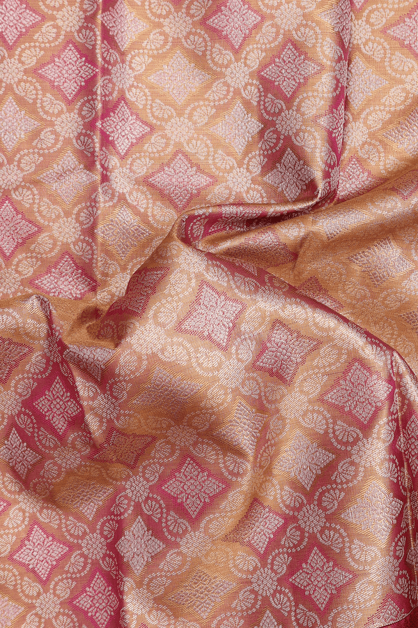 Kanchipuram Silk Saree In Gold Tissue With Diamond Design