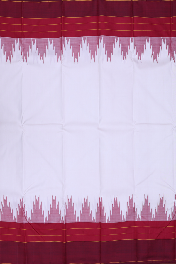Kanchipuram Silk Saree In White With Contrast Border