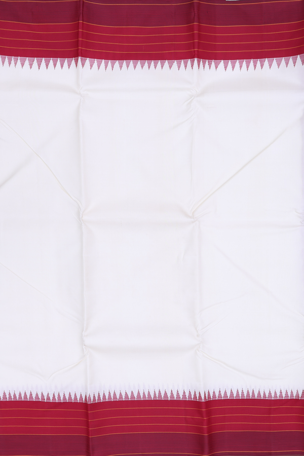 Kanchipuram Silk Saree In White With Contrast Border