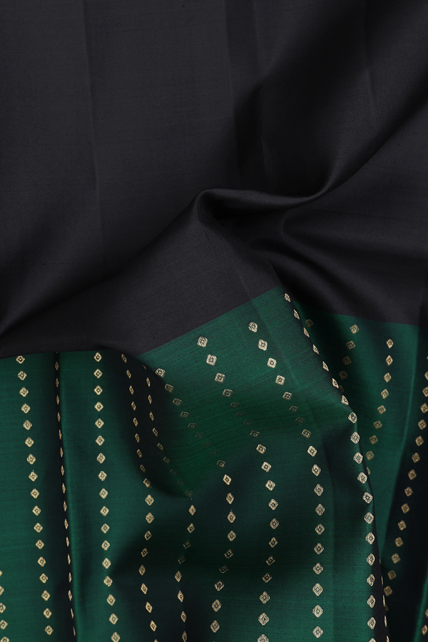 Kanchipuram Silk Saree In Black And Green With Half And Half