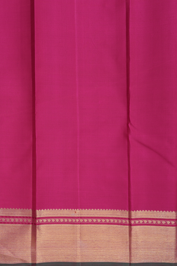Kanchipuram Silk Saree In Dark Pink With Floral Buttis