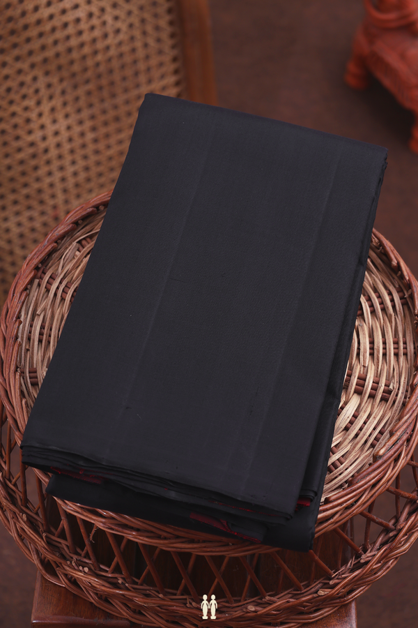 Kanchipuram Silk Saree In Black With Temple Pallu