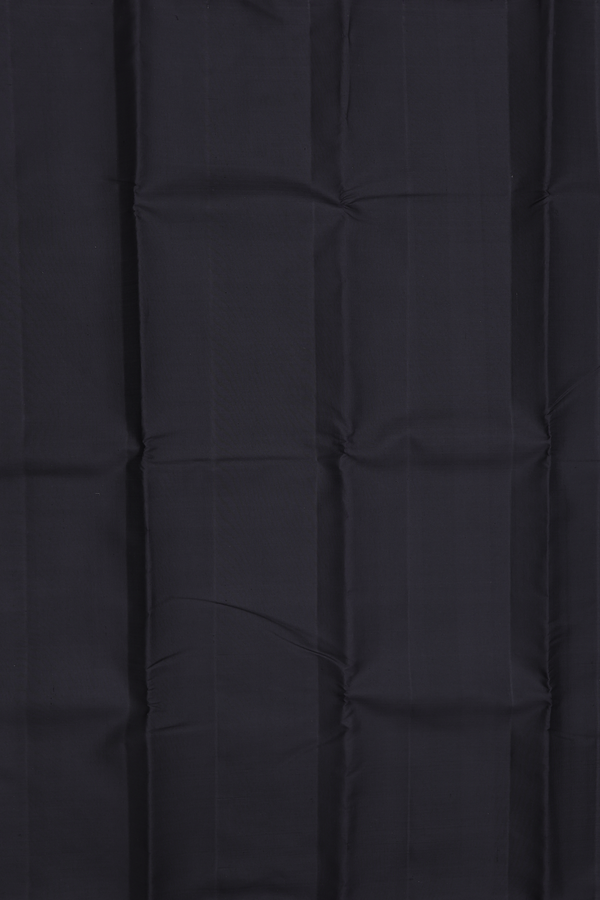 Kanchipuram Silk Saree In Black With Temple Pallu