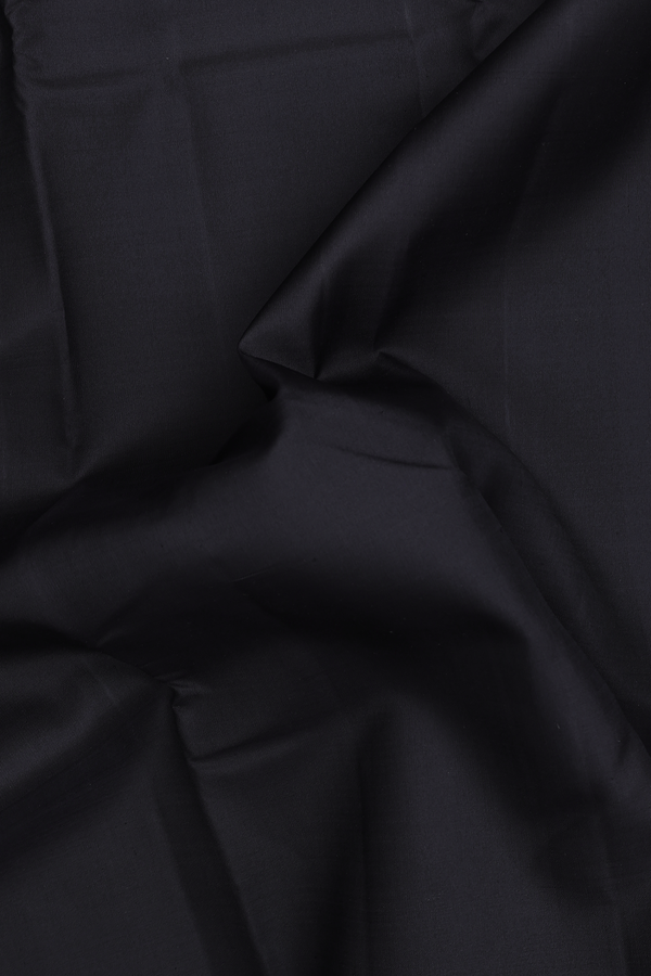 Kanchipuram Silk Saree In Black With Temple Pallu