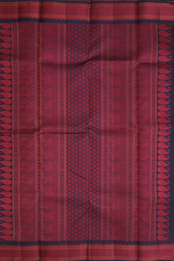 Kanchipuram Silk Saree In Black With Jacquard Pattern