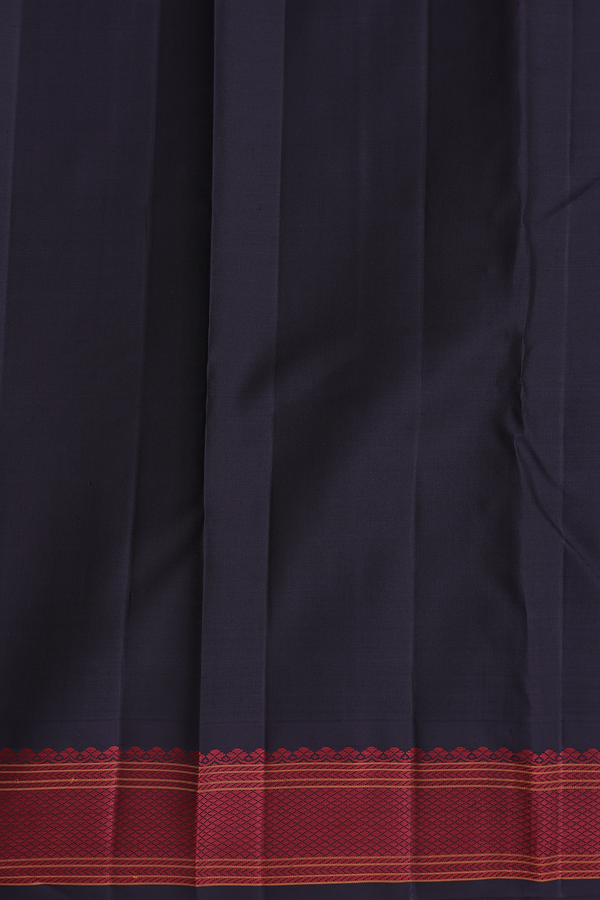 Kanchipuram Silk Saree In Black With Jacquard Pattern