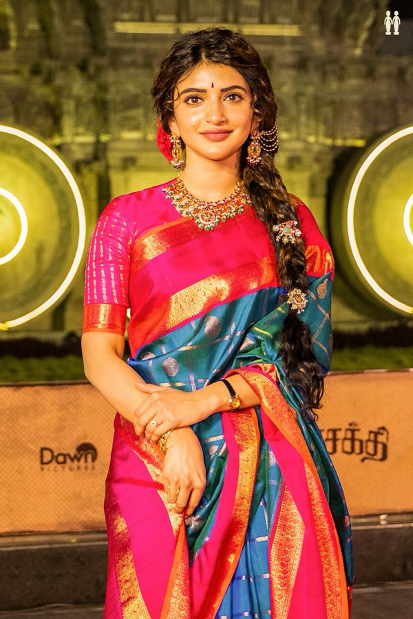 Kanchipuram Silk Saree In Prussian Blue With Checks