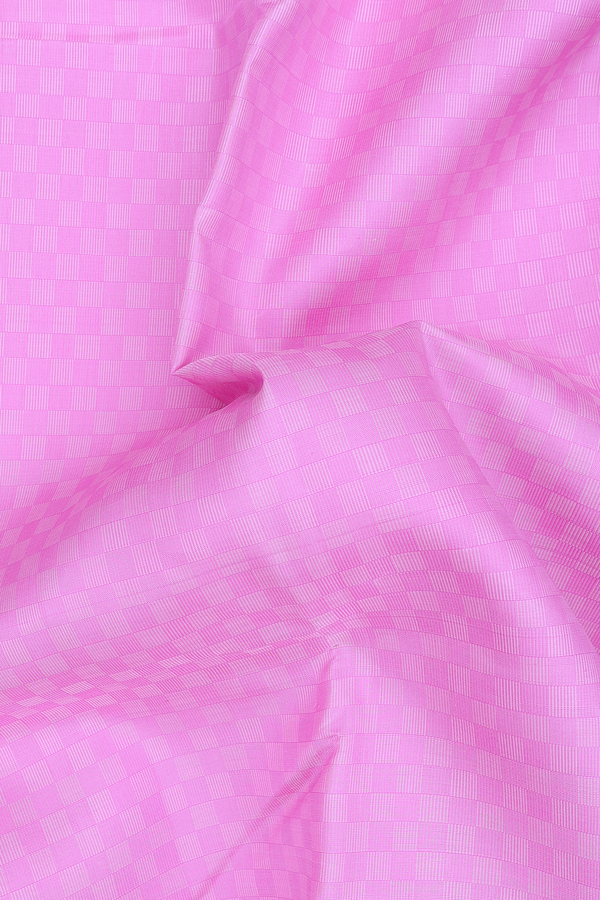 Kanchipuram Silk Saree In Pink With Paai Madippu Kattam Design