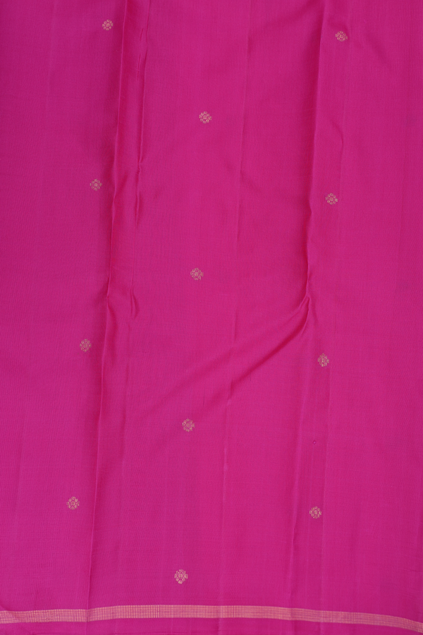 Kanchipuram Silk Saree In Off White With Malli Moggu Buttas